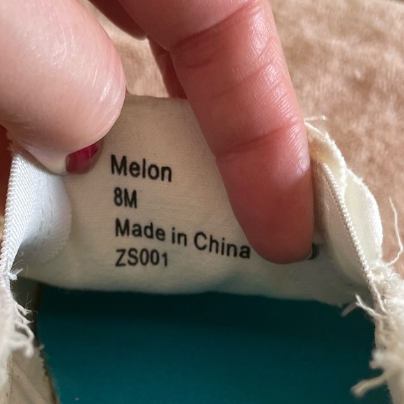 Blowfish Malibu Melon white slip on button Sneaker canvas shoe 8 laceless cotton - Picture 15 of 16